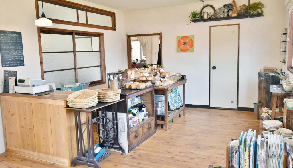 酵母パンとスープのお店 トゥルシー 3