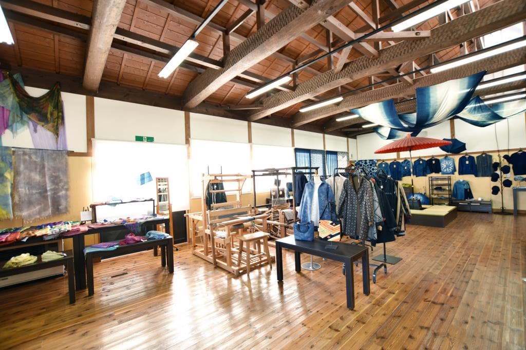 大石紬伝統工芸館 2