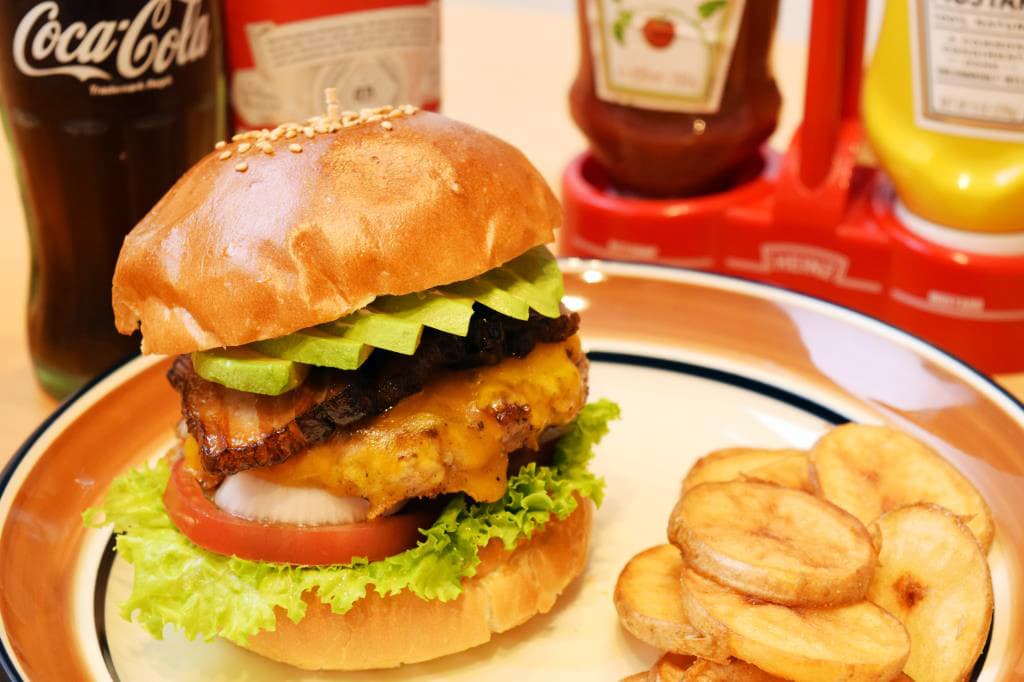 NICE TOWN BURGER 【休業中】 1