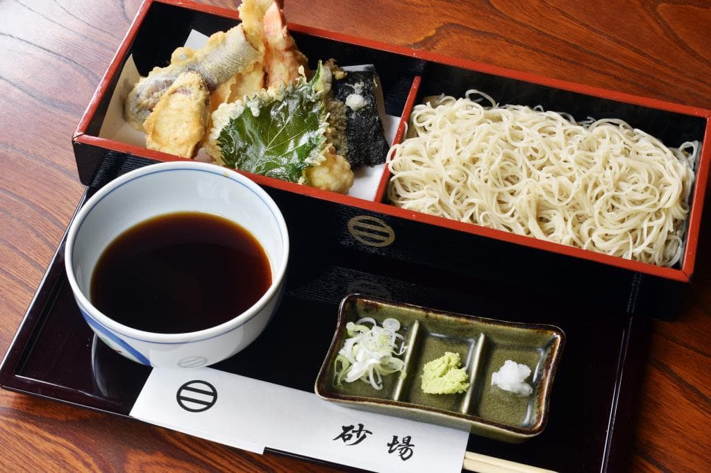 手打ち蕎麦 砂場 富士河口湖店 1