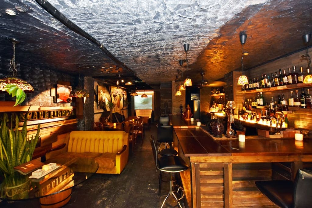 BAR&CAFE LIBERTA 上條 3