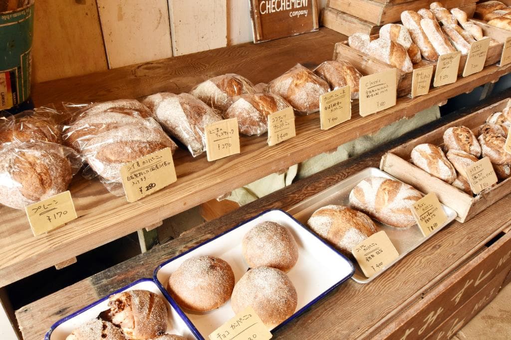 Live&Bread CHECHEMENI company(チェチェメニ) 1
