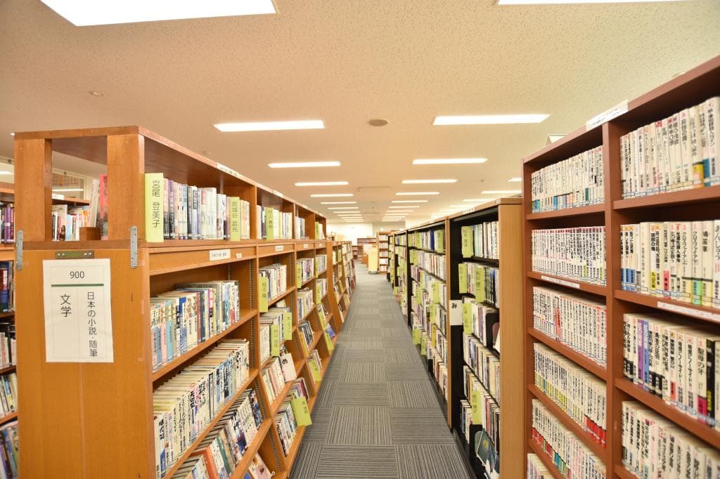 小淵沢図書館 2