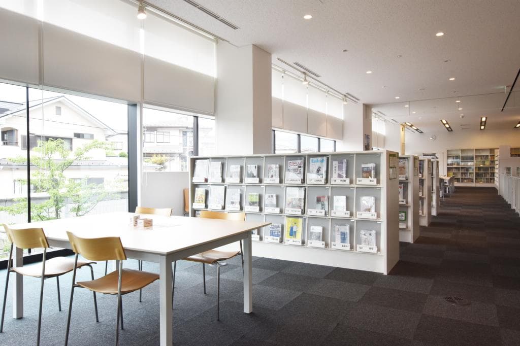 富士吉田市立図書館 3