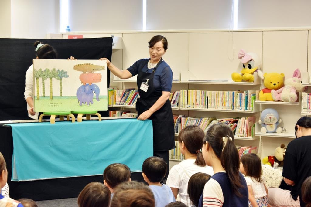 富士吉田市立図書館 5