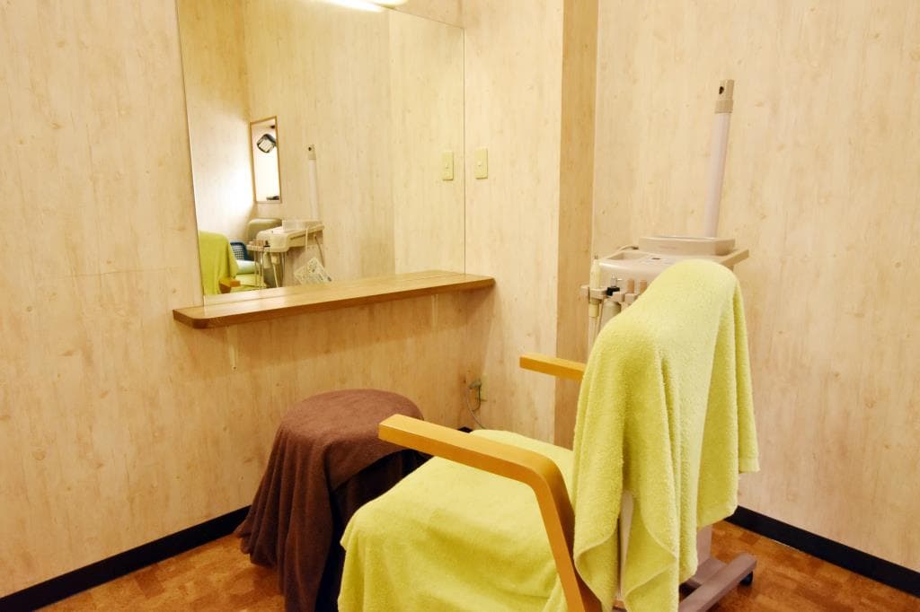 ヘアー&エステ Repose 3