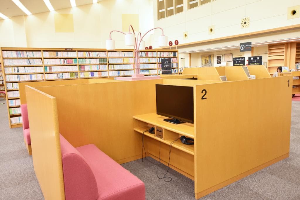南アルプス市立中央図書館 4