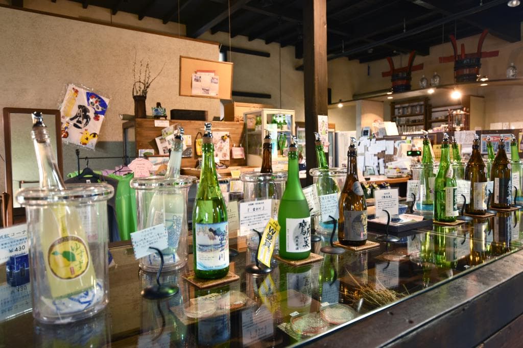 株式会社萬屋醸造店 酒蔵ギャラリー 六斎 1