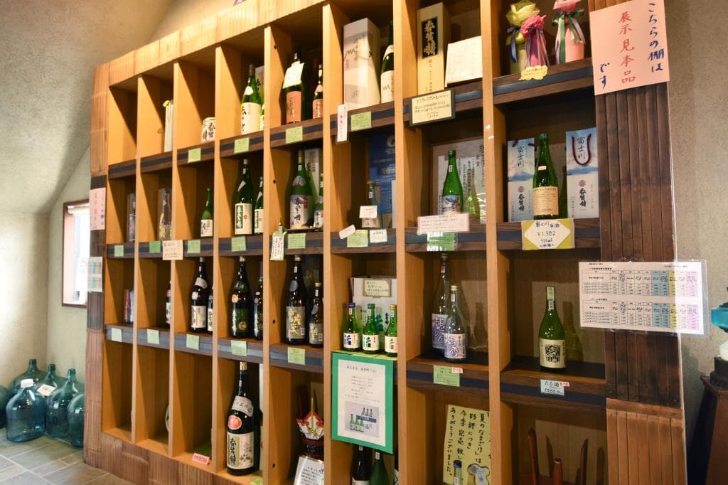 株式会社萬屋醸造店 酒蔵ギャラリー 六斎 2