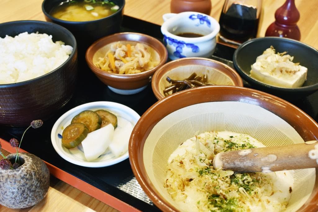 味処 まんぷく 2