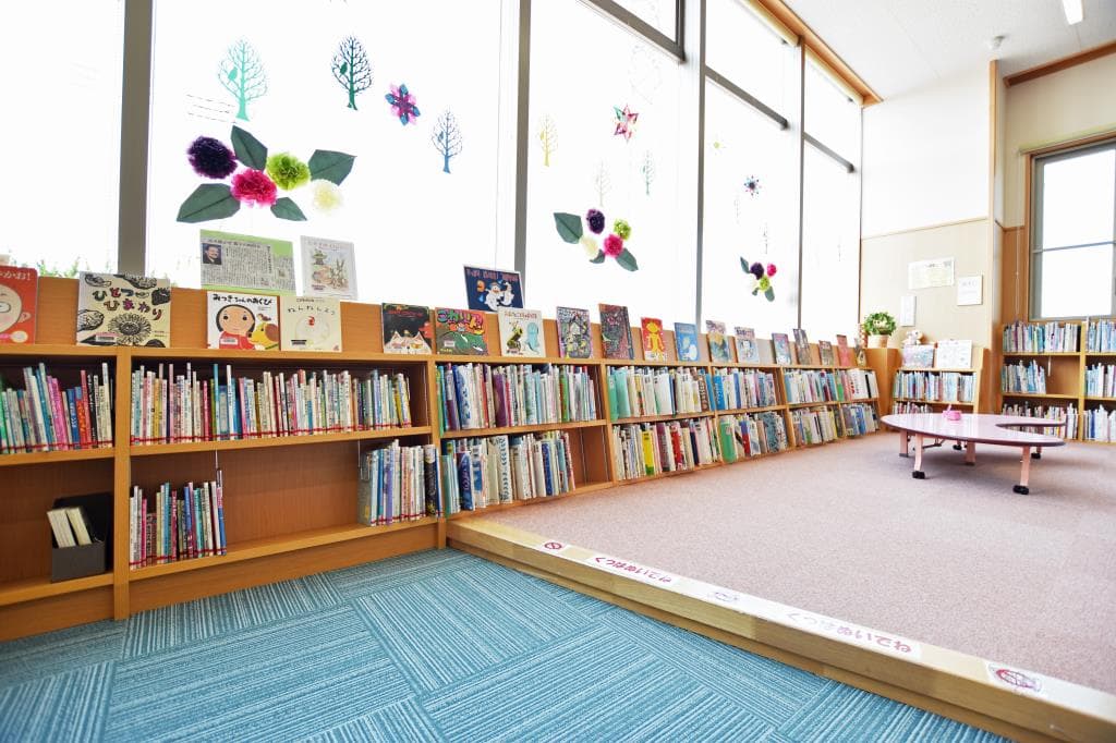 むかわ図書館 4