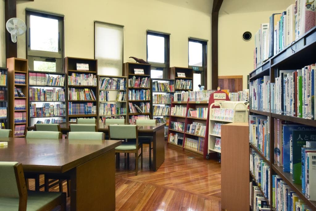 わかくさ図書館 3