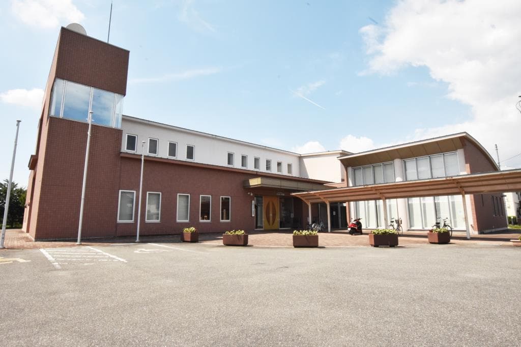 八田ふれあい図書館 1