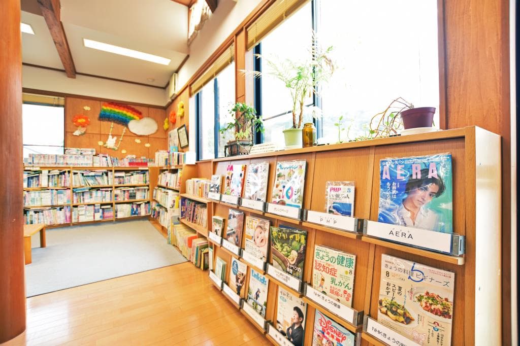 市川三郷町立図書館 三珠分館 2
