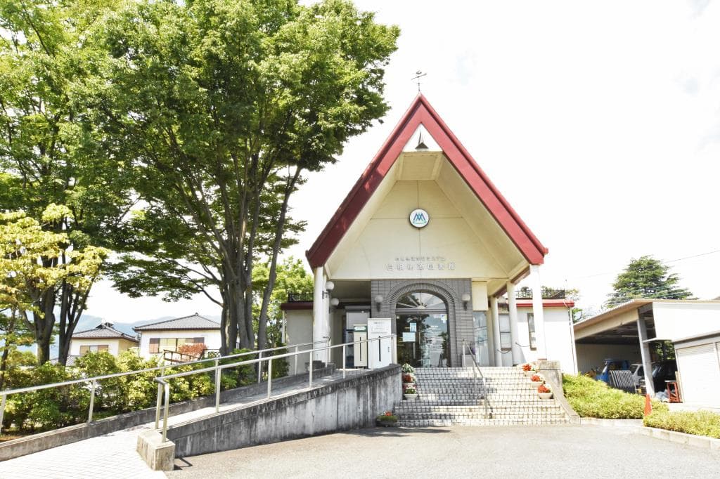 白根桃源図書館 1