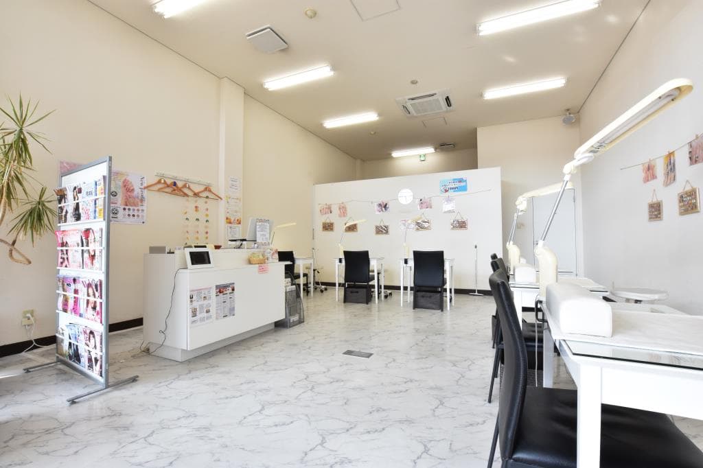 Nail Salon MARCH 2