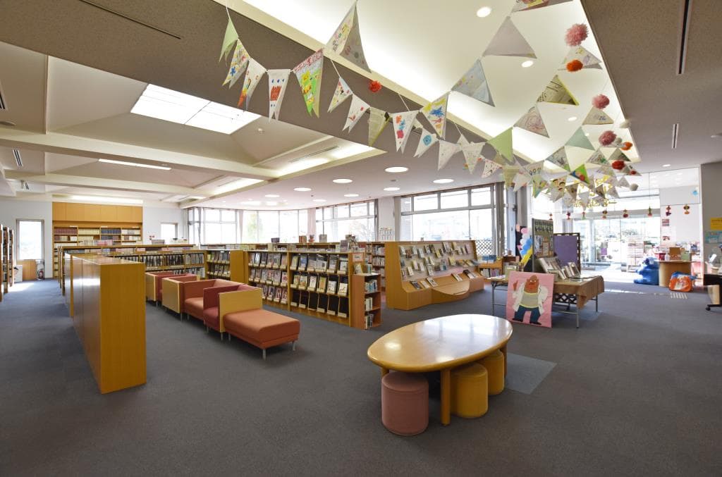 笛吹市一宮図書館 2