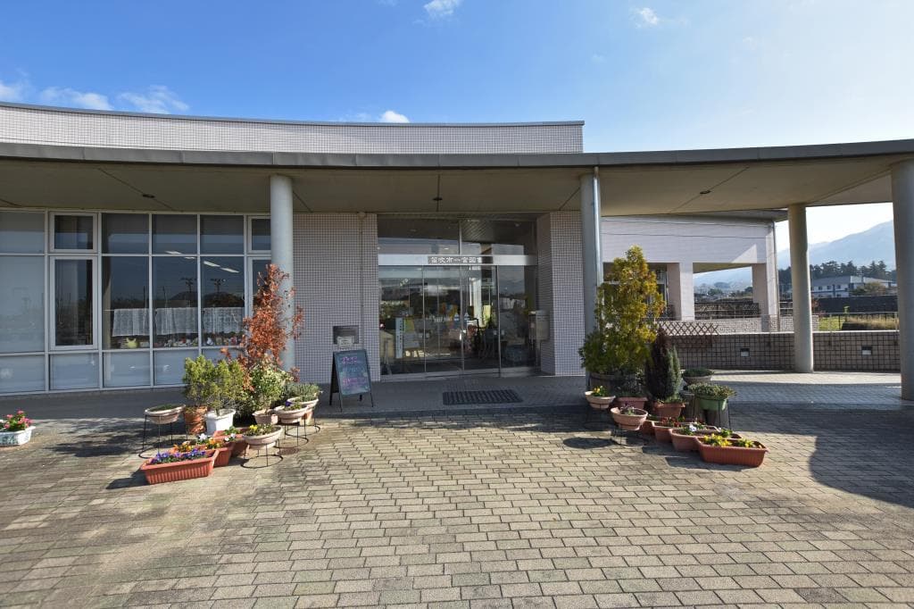 笛吹市一宮図書館 1