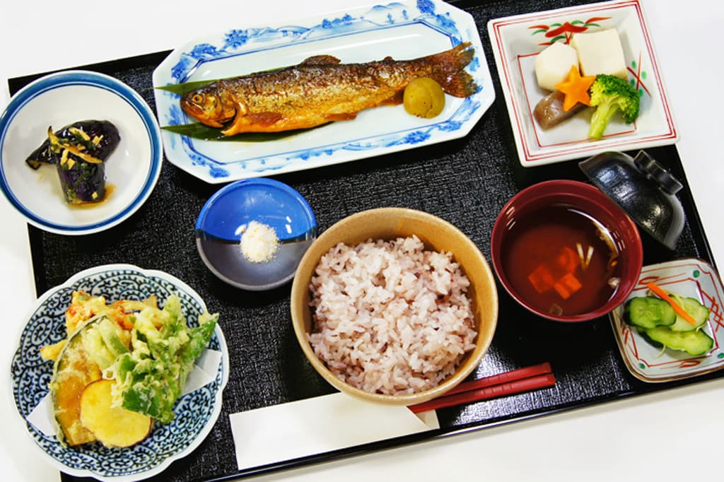 ふるさと旬菜レストラン 森樹 1