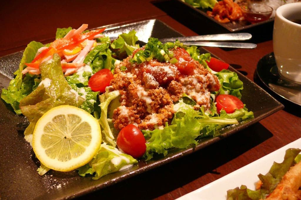 ごはんBAR ちろりん村 2