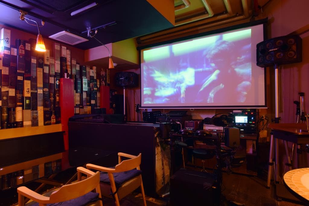 DINING & MUSIC PUB ELAL 4