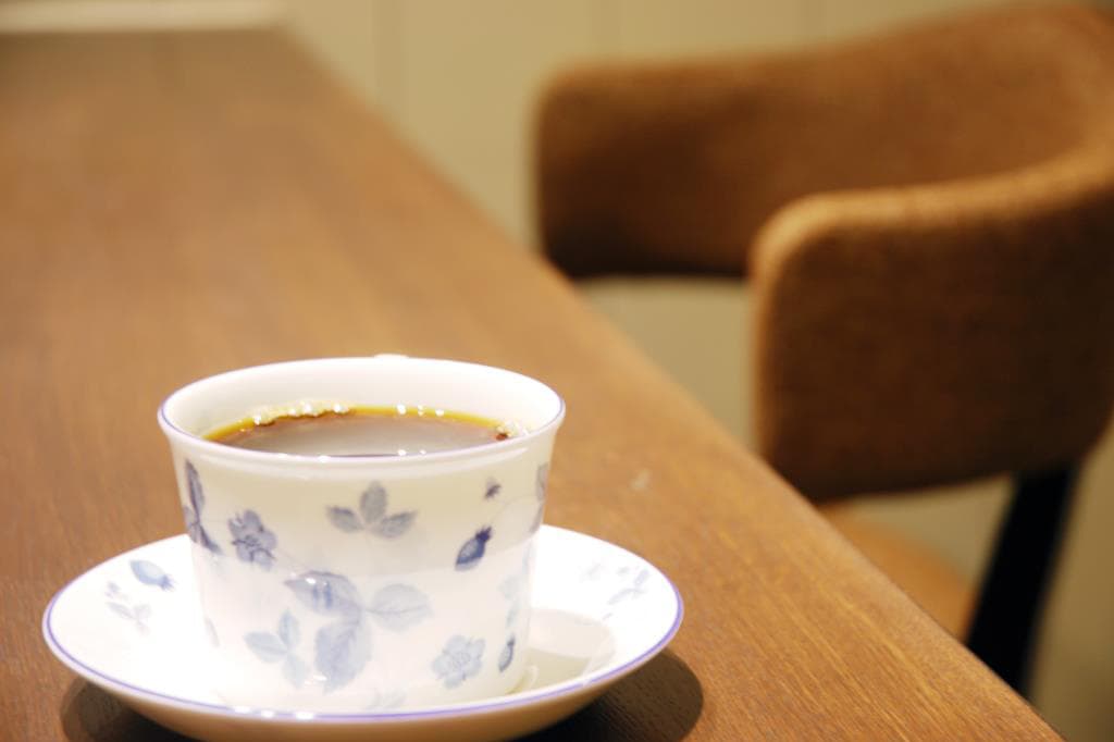 LUMBER ROOM COFFEE 1