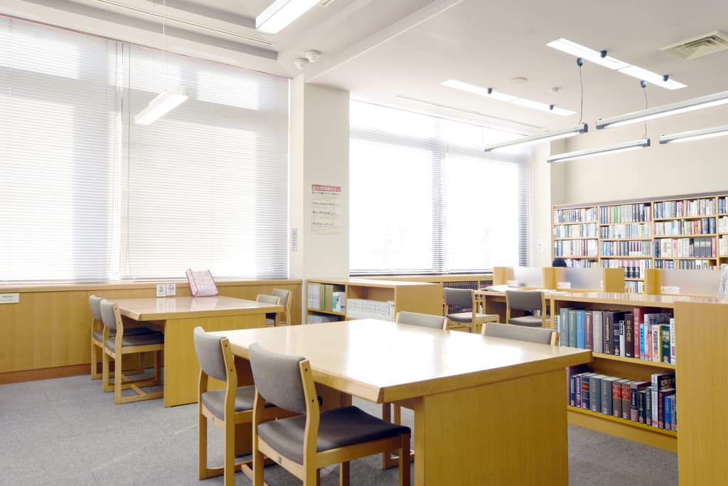 昭和町立図書館 2
