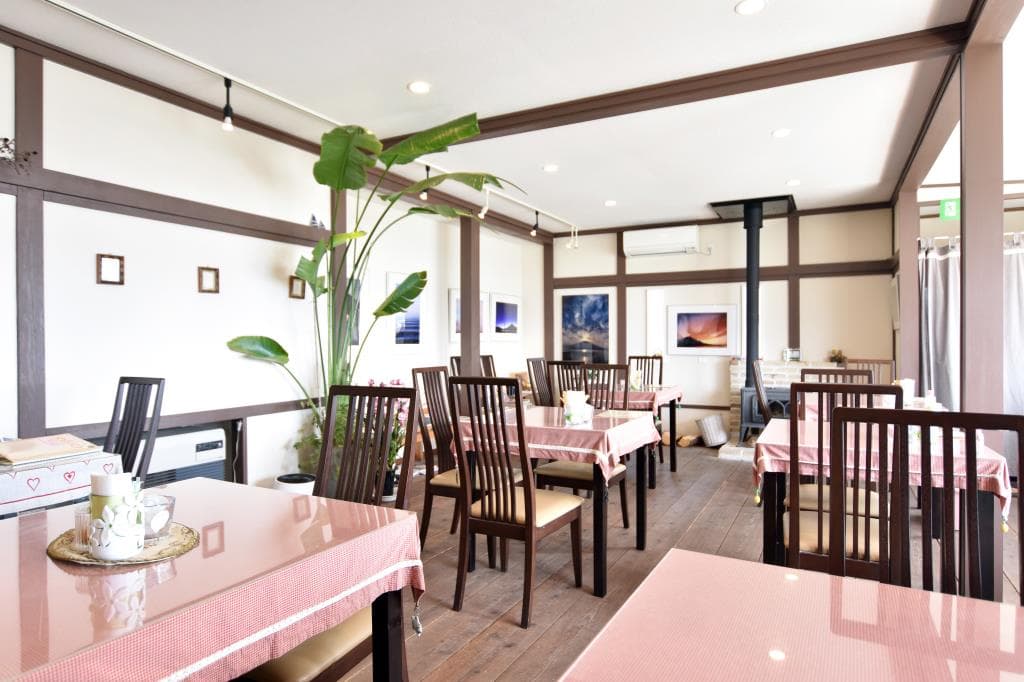 Cafe ノア 4