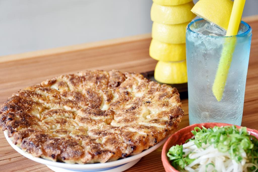 餃子 もも焼き 寅゛ 1