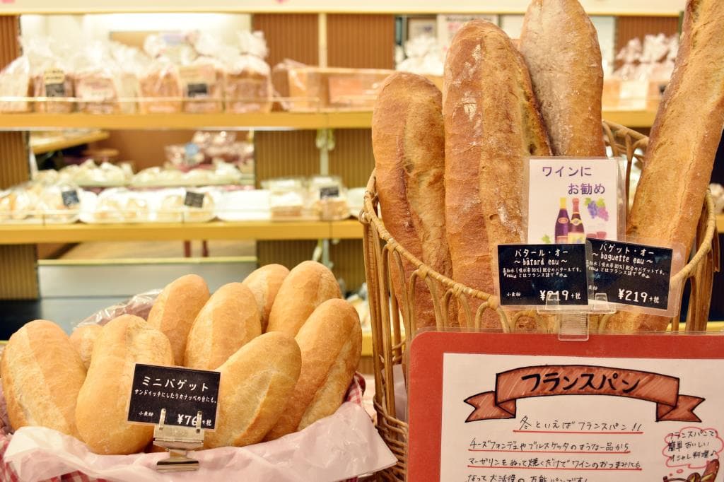 丸十パン 竜王店 3