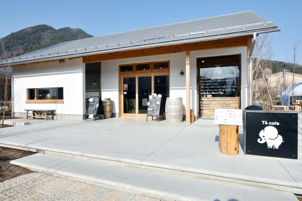 T’s café 5