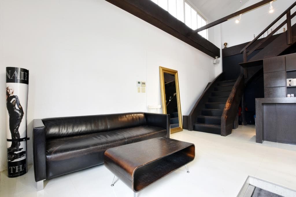 ROOM ROOM 4