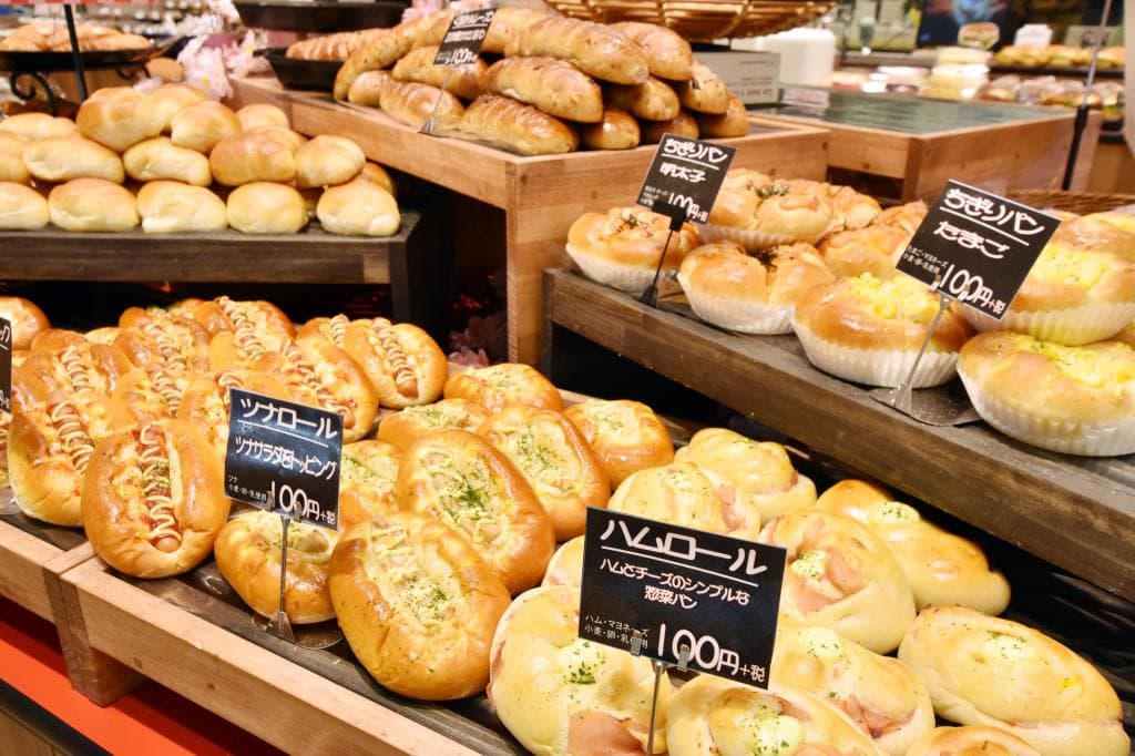 パリの朝 竜王アルプス通り店 2