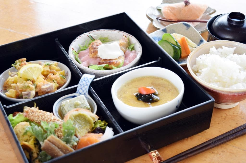 家庭料理 やまぼうし 1