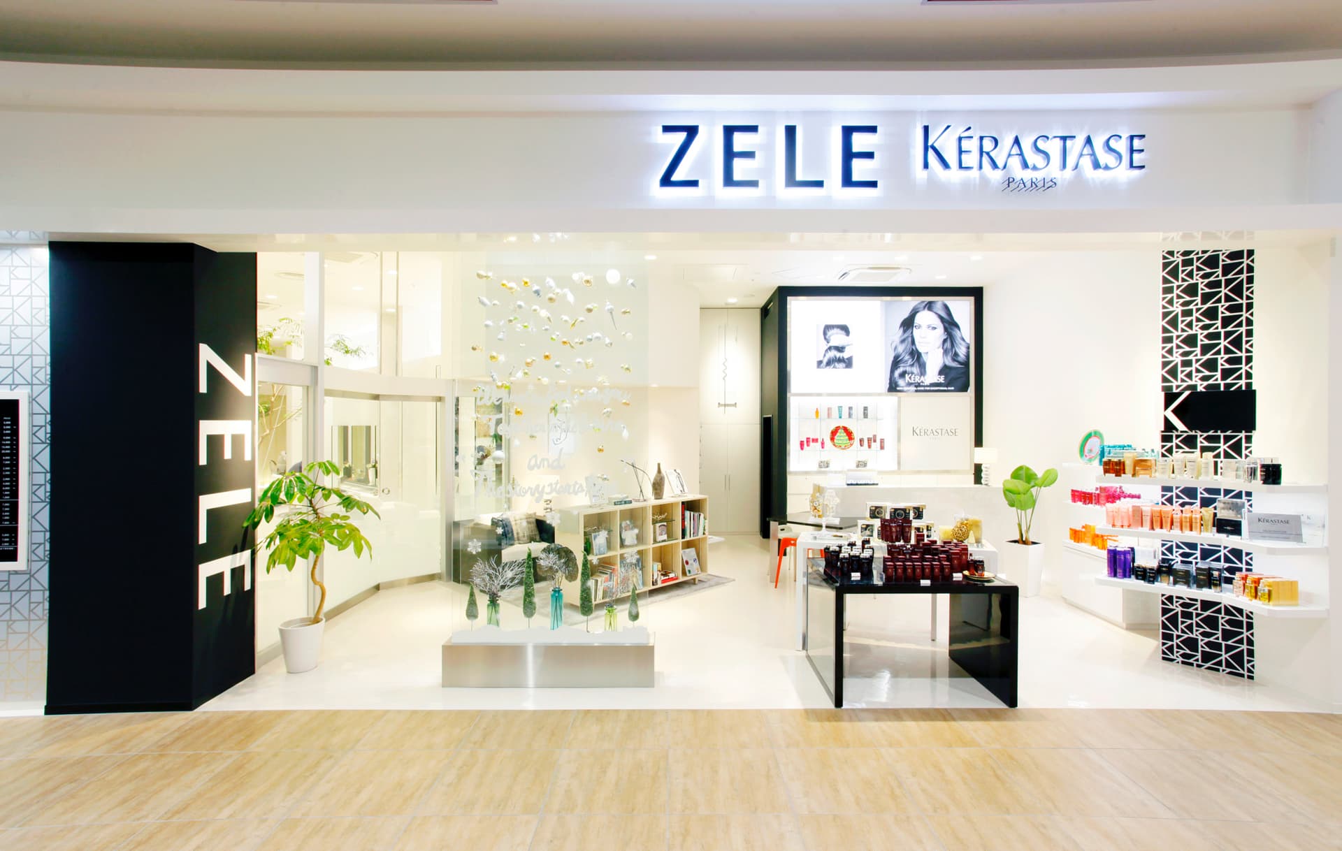 ZELE イオンモール甲府昭和 1