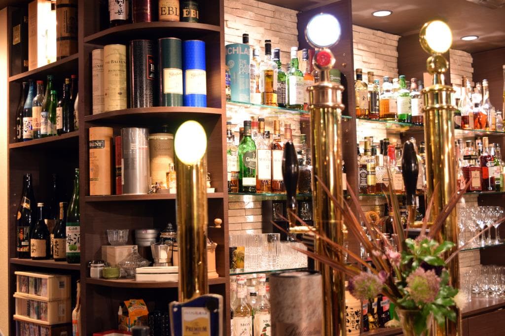 EBL Dining Amusement Bar 3