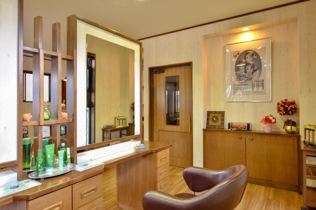 carna hair&makesalon 3