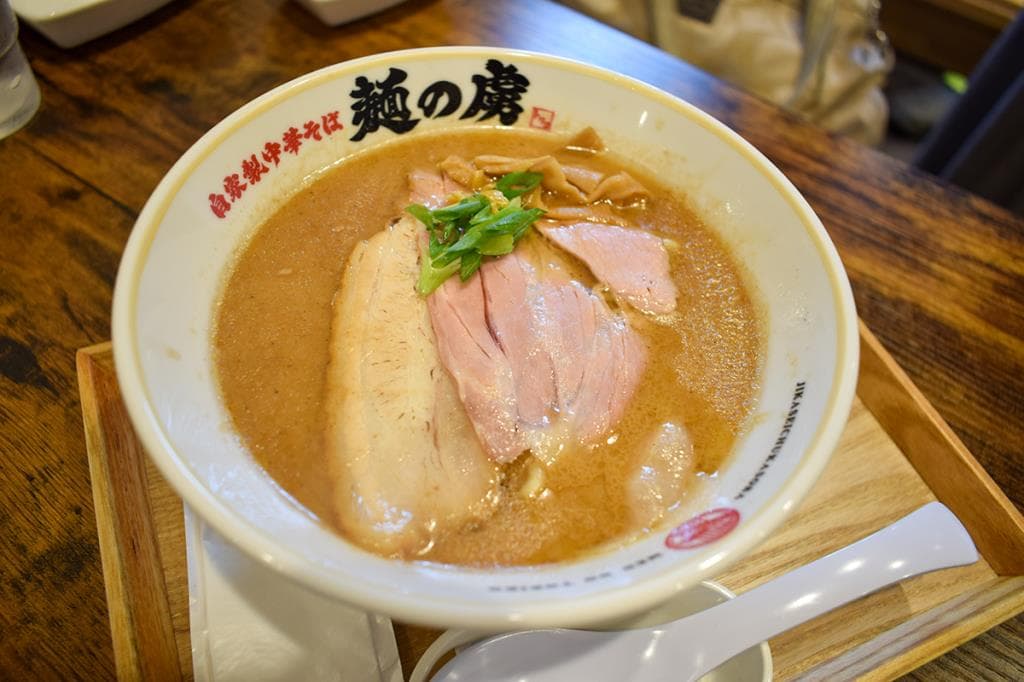 自家製中華そば 麺の虜 1