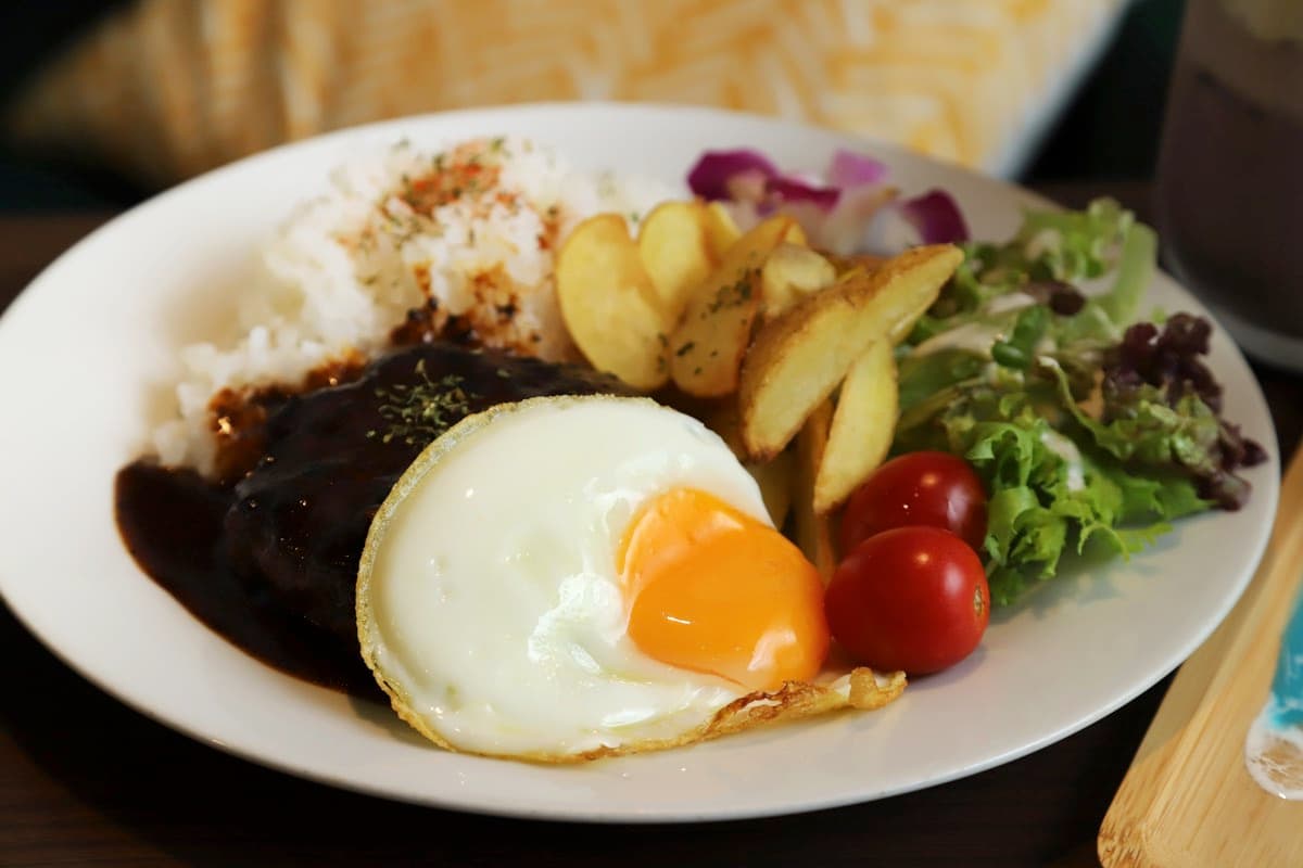 Hawaiian Dining SOLA 2