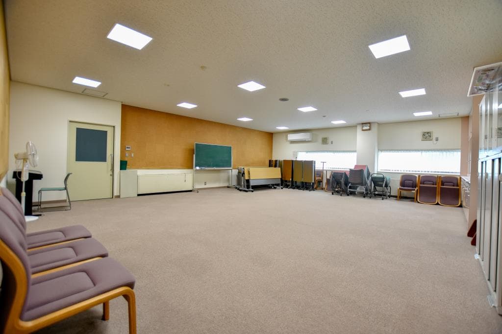 甲州市勝沼市民会館 3