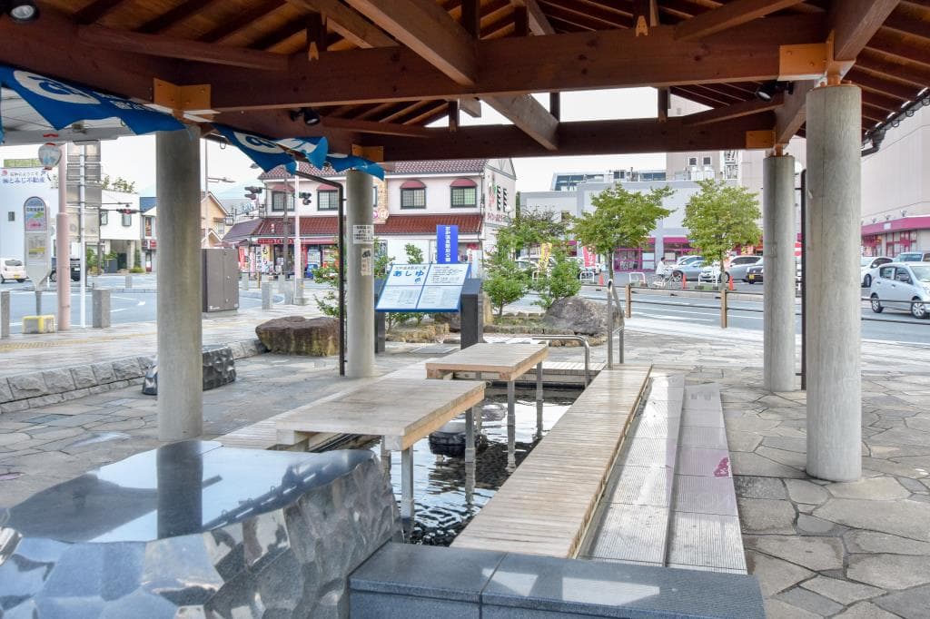 石和温泉駅前公園あしゆ 3