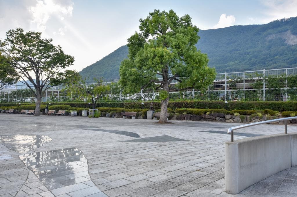 石和温泉駅前公園あしゆ 5