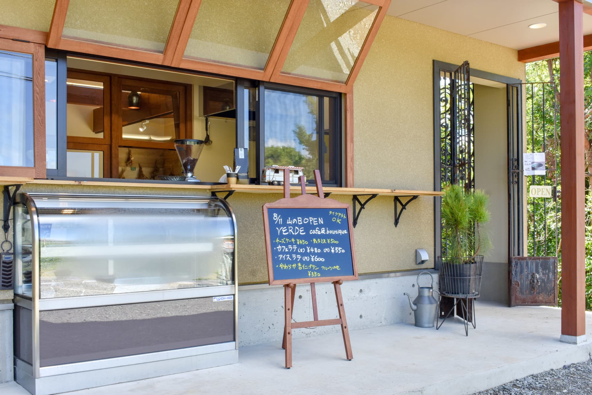 VERDE café & boutique 2