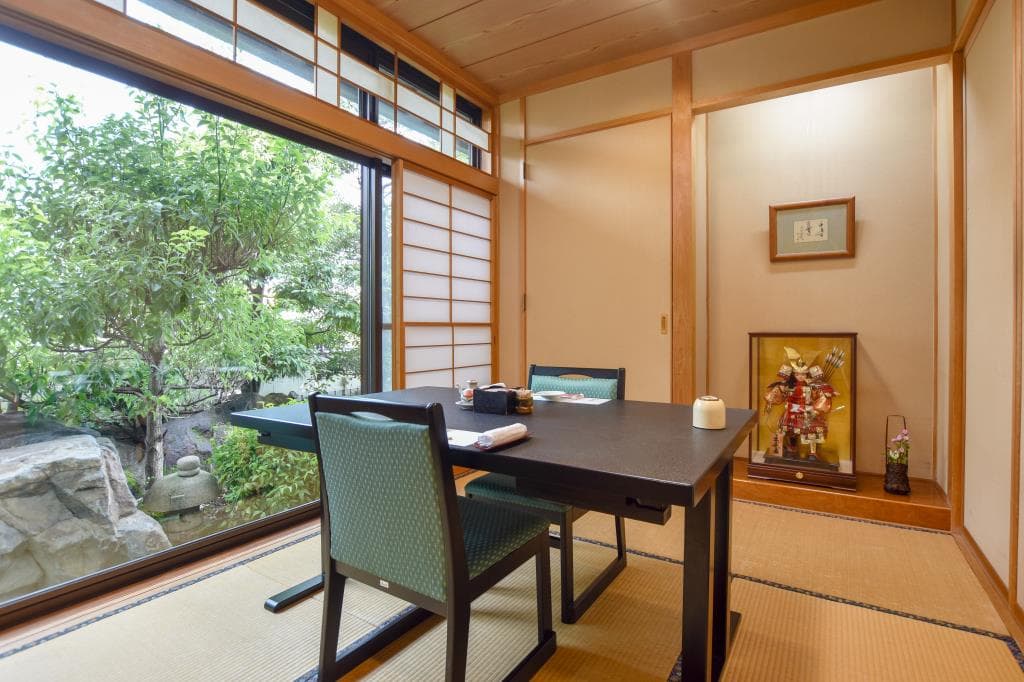 寿司・割烹 いづ屋 4