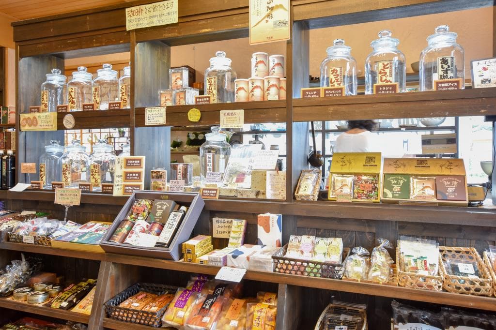 雑貨と珈琲豆の店 和 3
