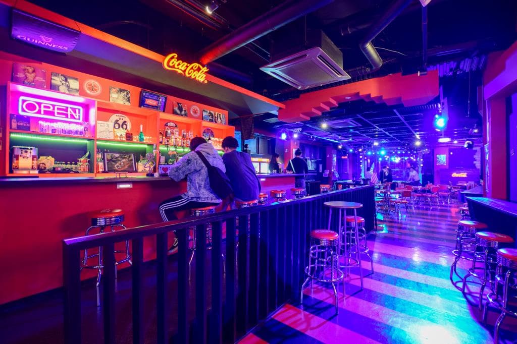 AMUSEMENT BAR BRAVE 2