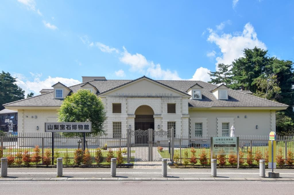山梨宝石博物館 1
