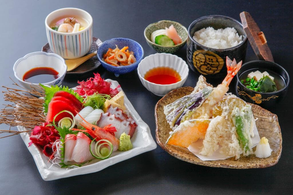 源泉掛け流しの湯 湯殿館 5