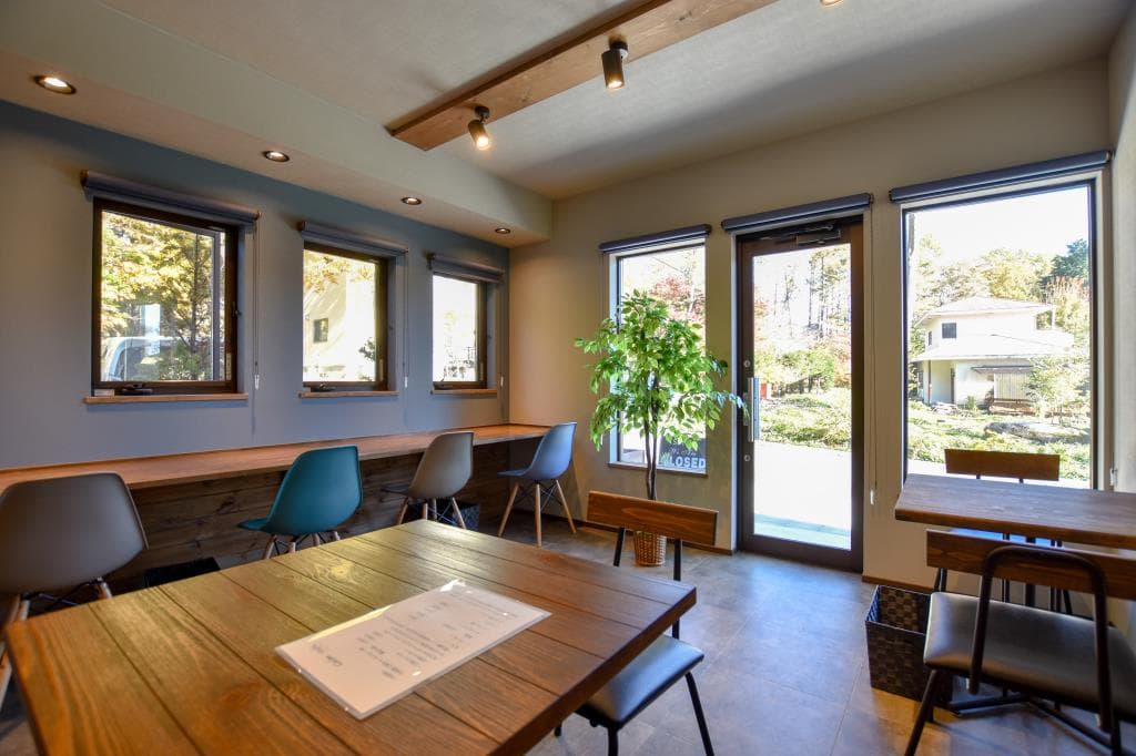 calm café 3