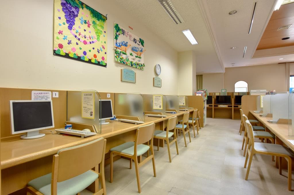 中央市立玉穂生涯学習館 3
